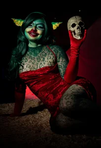 kat_paradise 🎃𝓗𝓪𝓵𝓵𝓸𝔀𝓮𝓮𝓷 🎃 Foto 4