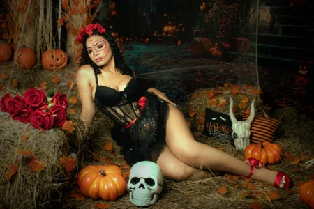 IRISCLARK1 Trick or treat🎃… You decide 😈 Pic 2