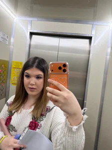 BettyyBlue Public Bilde