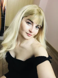 LanaGI sometimes I'm a cancerous blonde Pic