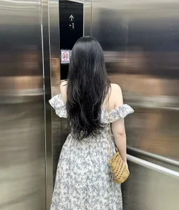 Liz-nn Public Pic 6