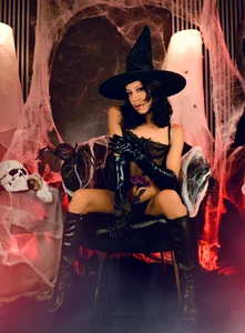 AdammClark1 HAPPY HALLOWEEN 🖤🎃 Pic 4