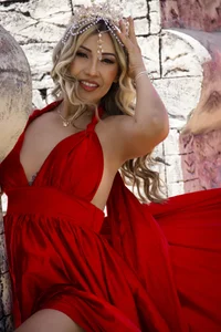 ameliaa_lov3 Surprise! It's my birthday 💖 Foto 3