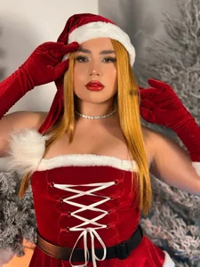 SamanthaKlein_ merry christmas Pic 2