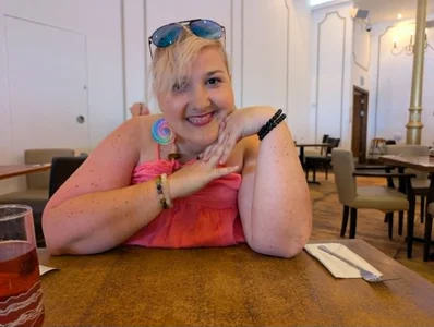 CheekyPinkVenusXO Public slika 5