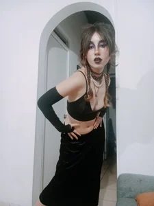 DesireDelirium I like to party Pic