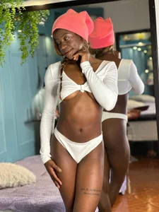 MichellePose tease u up Pic 5