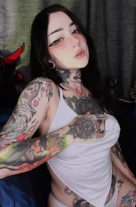 NinaHex Public зображення 4