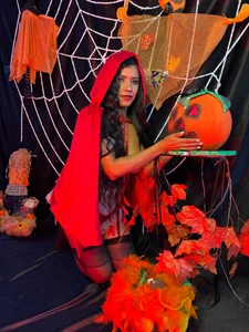 AishaCambell_ This is Halloween Foto 8