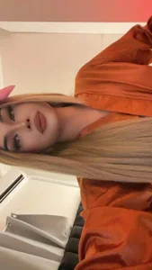 MissGreta_Hunterx Public  3. fénykép