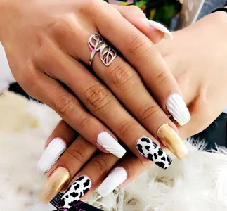 Leisygirl nice Nails Pic 2