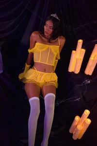 Aliana_Rouse Tonight I have a costume and I can't wait to surprise you.🎃😈 Pic 5