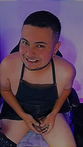 IssaAndNeron_ Neron smile Pic