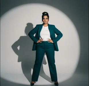 CLASSY EROTICA de indianerotica69  Imagens