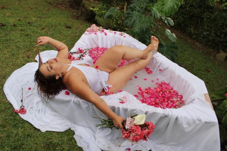 sahara_paker between petals and roses ❣ รูป  6