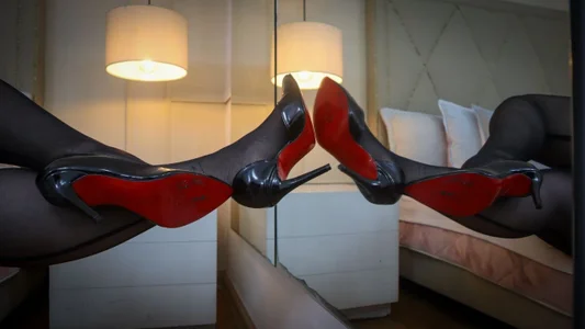 ScarlethVegas Red is the color of temptation... 👠 Pic 3