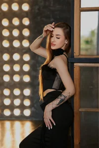 Luna_Olsen Public Pic