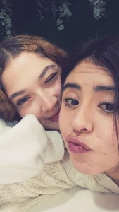 Public de valeria_and_zoe  3 photos