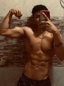 Public od gaby_fit_strong1  4 snímek