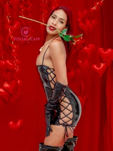 samy_carson_ A goddess with latex, ready to dominate u 🤭 Pic 2