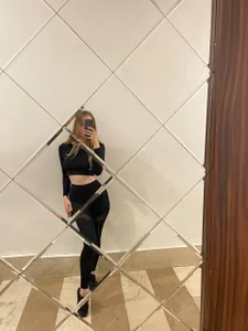 Fleur_x_x Public Pic 2