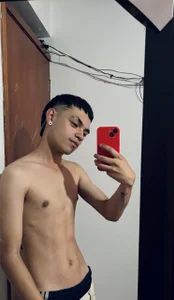 MikeLawford_のPublicの 2枚の写真