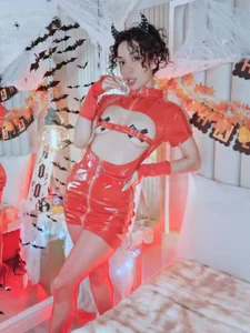 LuisaMarquez SEXY RED DEVIL😈 Foto