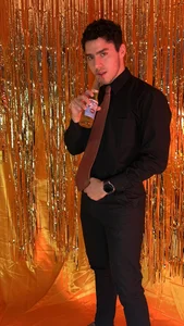 LiamNovak: HAPPY NEW YEAR 🎉🎉✨ ( 4 фото)