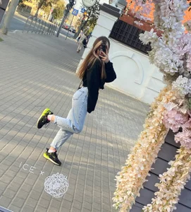 SherikaAzzarella Public Pic