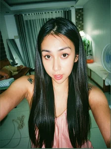 UrSluttyGoddess Public Kuva 3