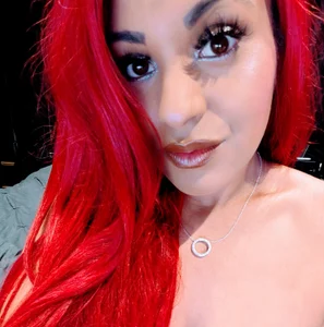 Ebony_Diamonds Have a peek Pic 4