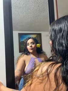 nicky_andcamil Our Camil in the mirror Pic 3