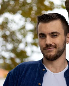 Mikev Public Immagine 