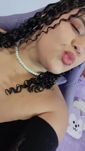 MelannieSimonsのmiosの枚の写真