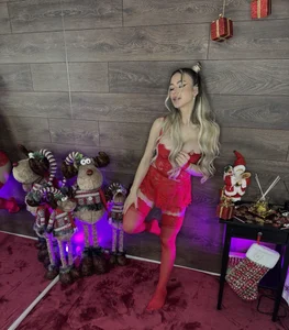 KylieJoyce Can I be your Christmas present? 🫦 Pic 7