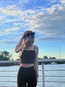 Qwindari1 A little narcissism Pic 5