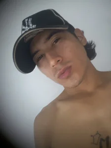 Jhonn_RhyssのHello i am jhonの 3枚の写真