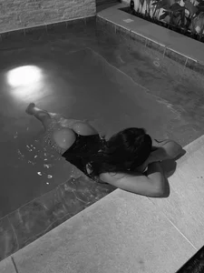 wetpussysix's XXX Nude Photo 2