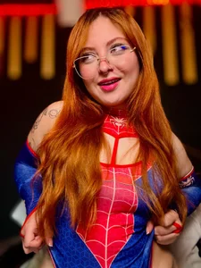 izyzys_baker kullanıcısının izys 🧡😈 albümü -  5 fotoğraf