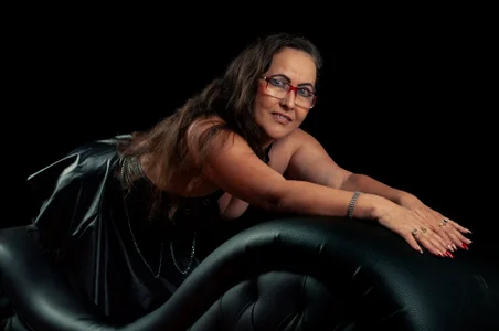 Margoth_clain Black Seduction Pic 2