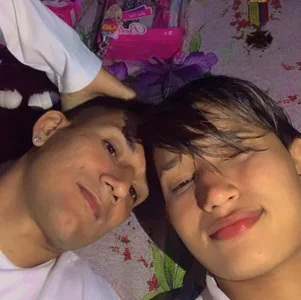 Public de twokingsuncensored26  photos