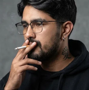 Whos Alfred? 👀❤️‍🔥 de Alfred-Rein  Imagens