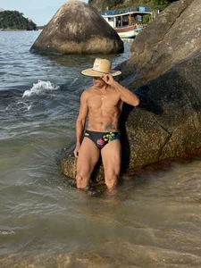 Mis días en Brasil 🇧🇷 so sexy😏😜 de Paul22cm-  4 photos