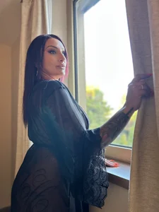 JuliaVegaOffの⚜️Tournage/Shooting hôtel⚜️の 3枚の写真