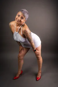 Charlotte_gray_ Public Pic 4