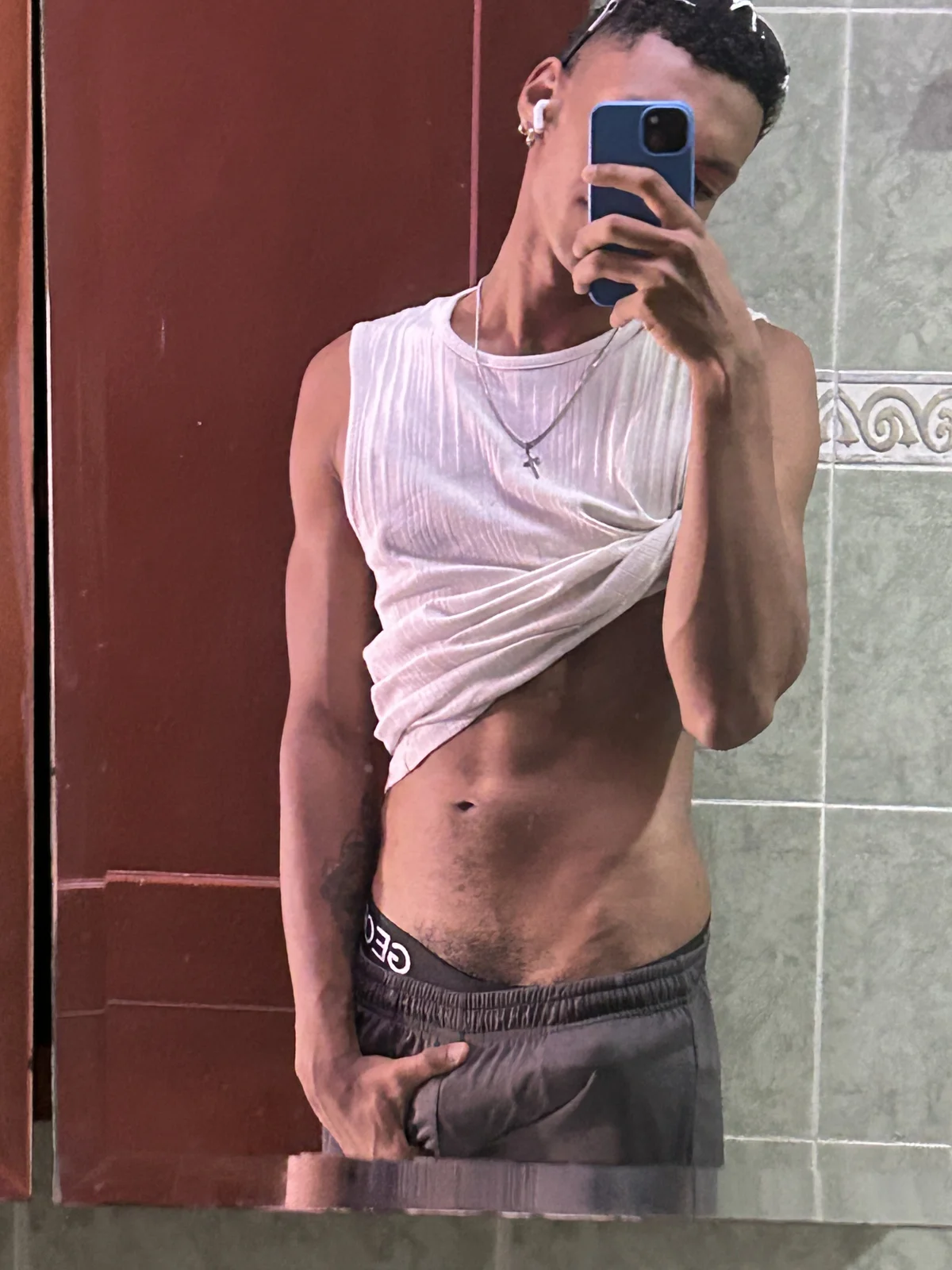 JulienSaint Poză populară 3351