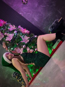 paula_miler1 Christmas Eve 🥵🌙 Immagine  2