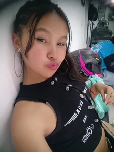 Victoria1_tay Public Pic 4