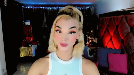 I AM ONLY LOVE de the-horus-girl  2 photos