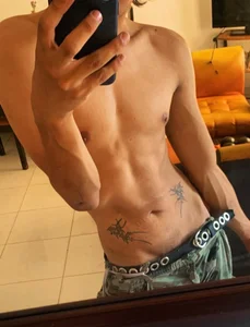 MY BODY X 5 de adriaan_18 Foto 2